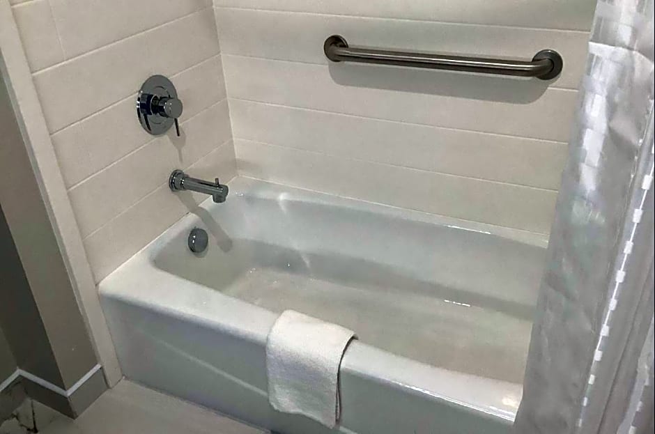 La Quinta Inn & Suites by Wyndham Corpus Christi Southeast