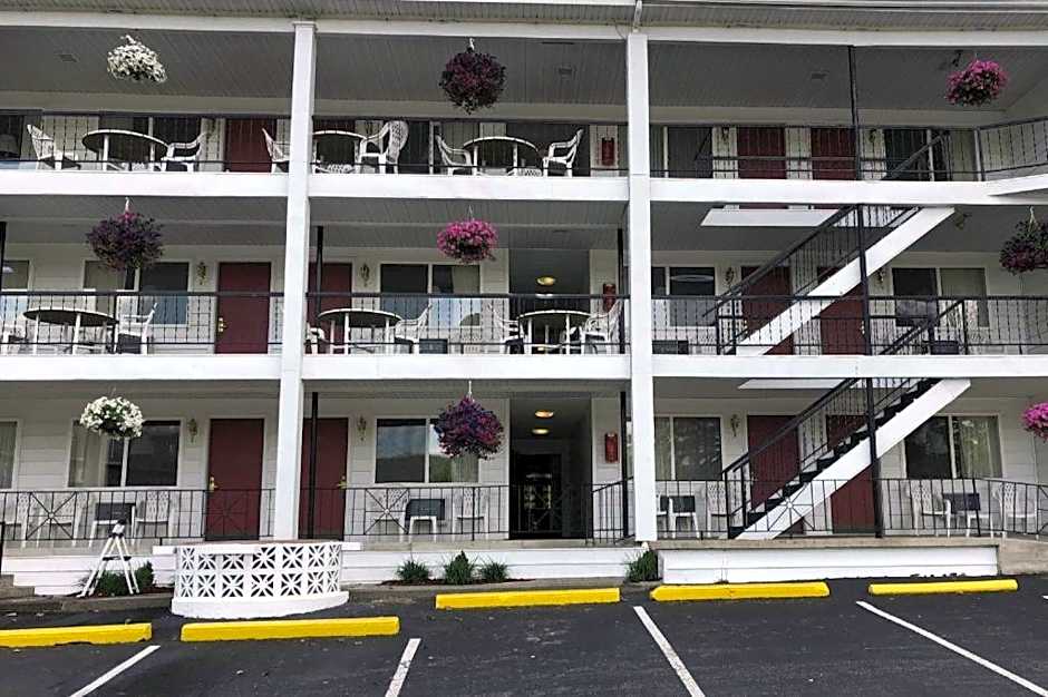 Baymont by Wyndham Lake George