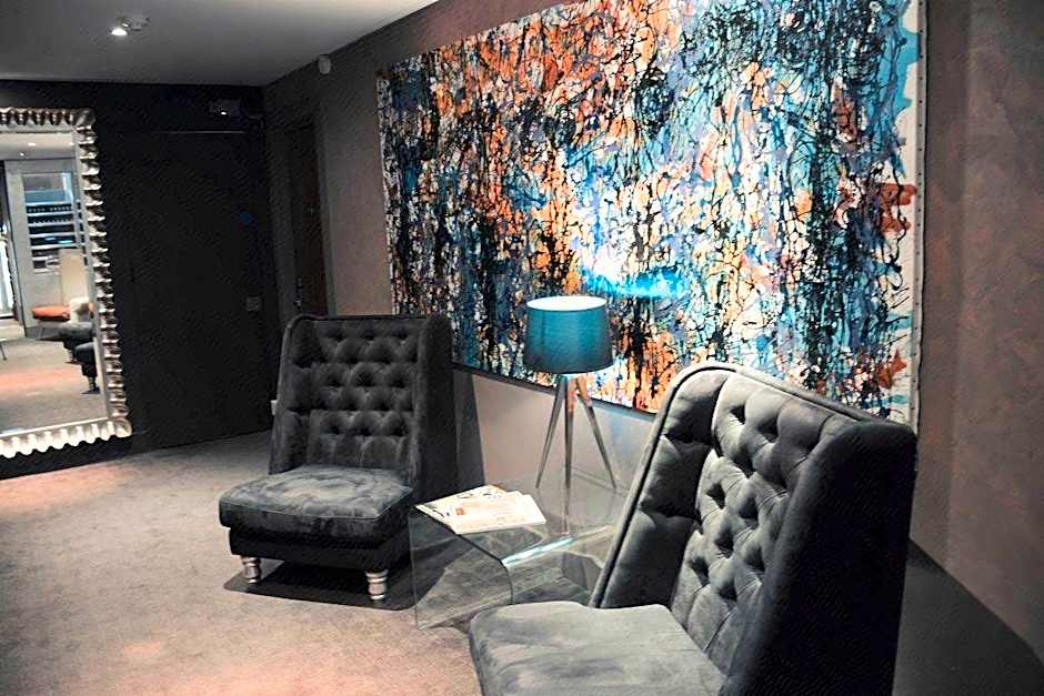 Hotel 55