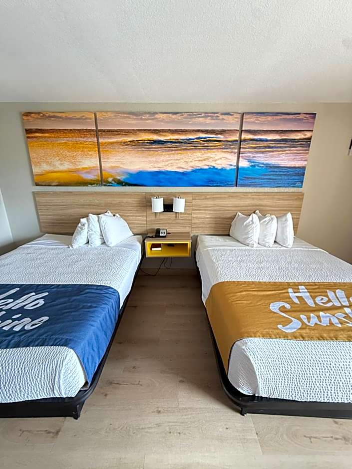 Days Inn by Wyndham Shorter