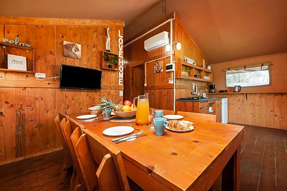 Glamping and Mobile Homes Lavanda - Holiday Centre Bi VIllage