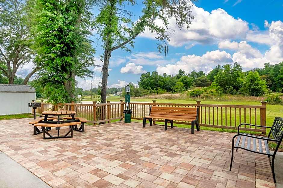 Microtel Inn & Suites By Wyndham Brooksville