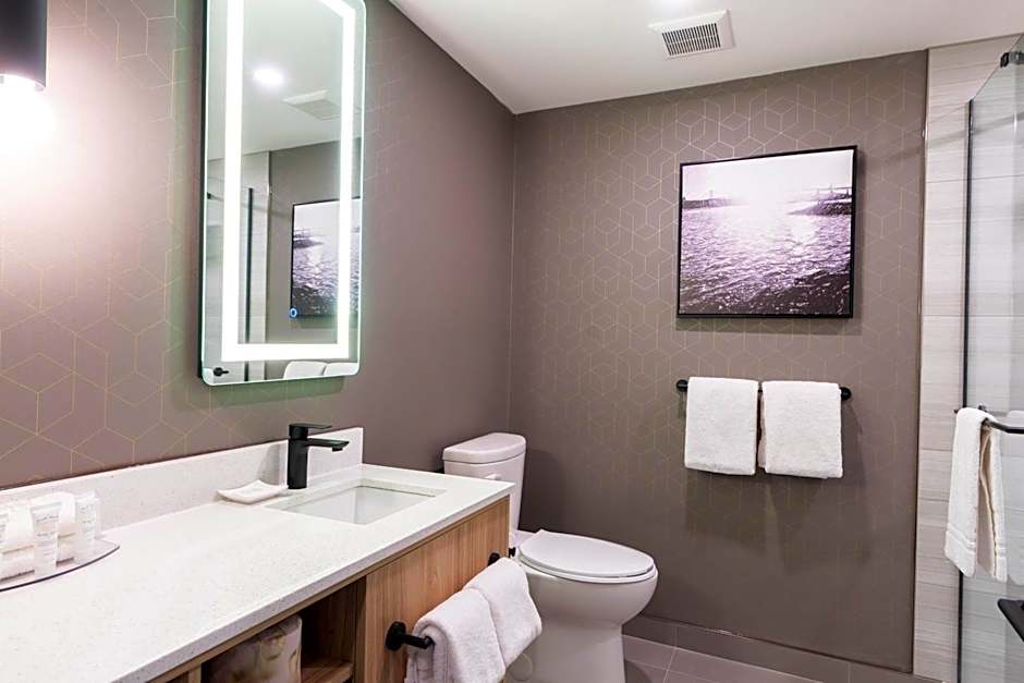 Sandman Signature Dartmouth Hotel & Suites