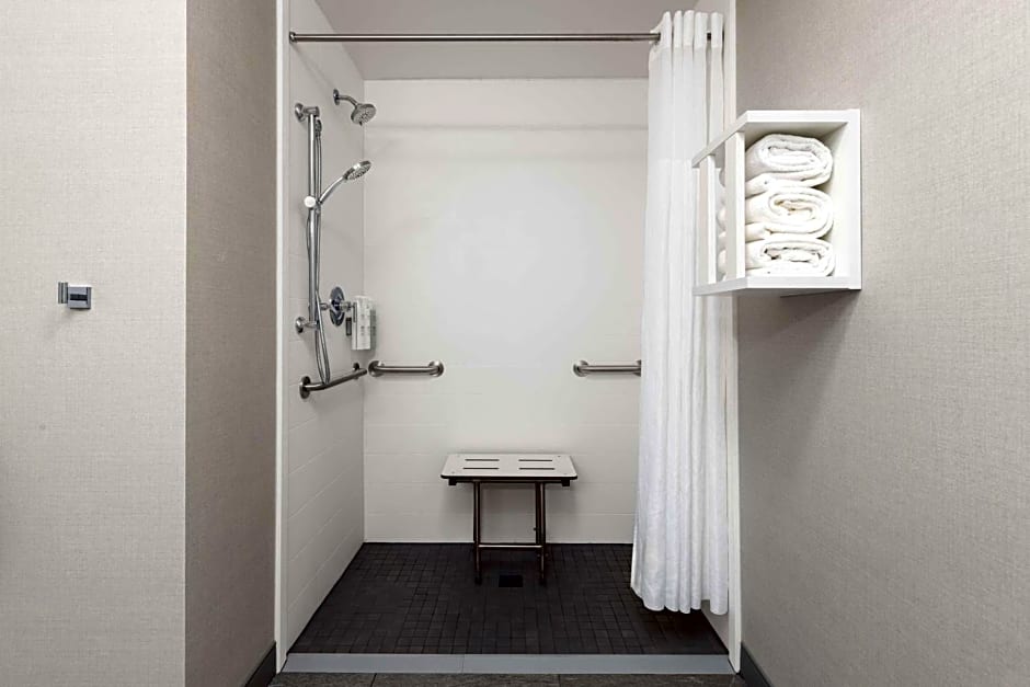 Hampton Inn By Hilton And Suites Manteca