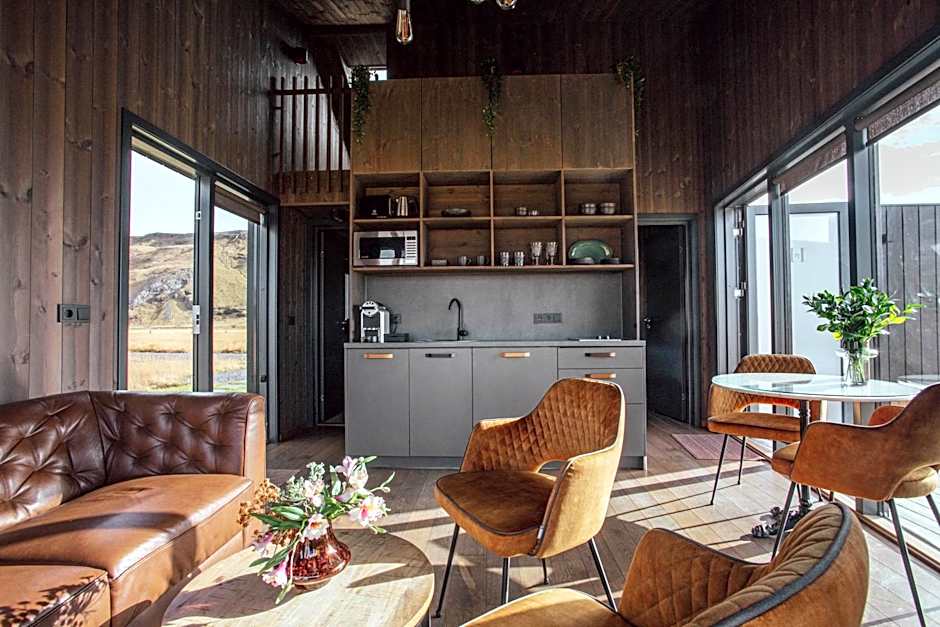 Seljalandsfoss Horizons