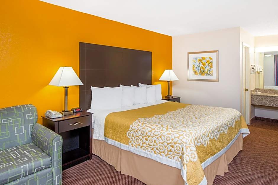 Days Inn by Wyndham Calvert City/Paducah East