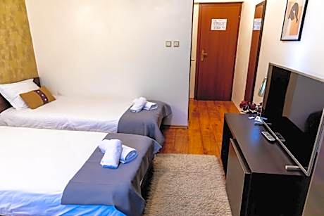 Economy Twin Room