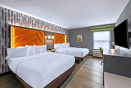 Queen Room with Two Queen Beds - Non-Smoking