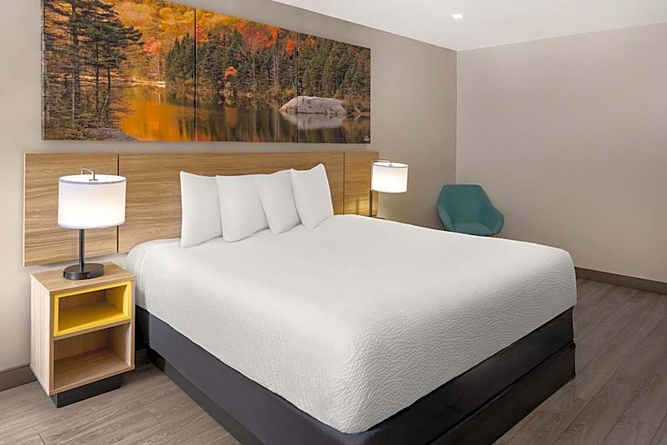 Days Inn by Wyndham Moosic