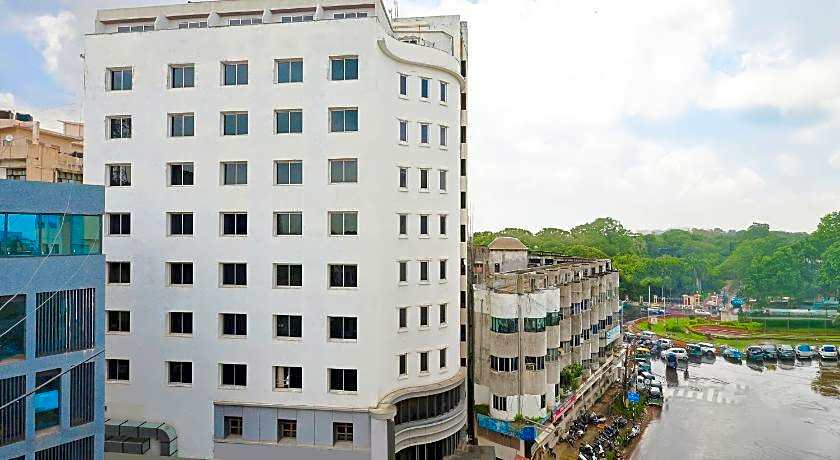 Hotel President, Vadodara