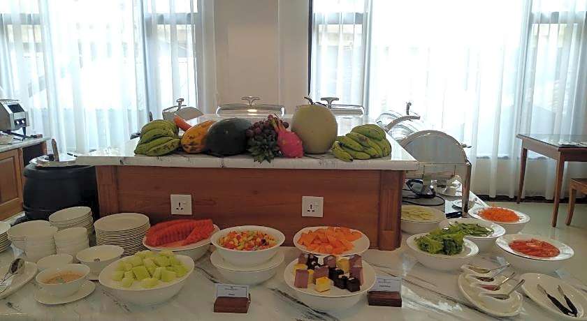 Dragon Phoenix Hotel