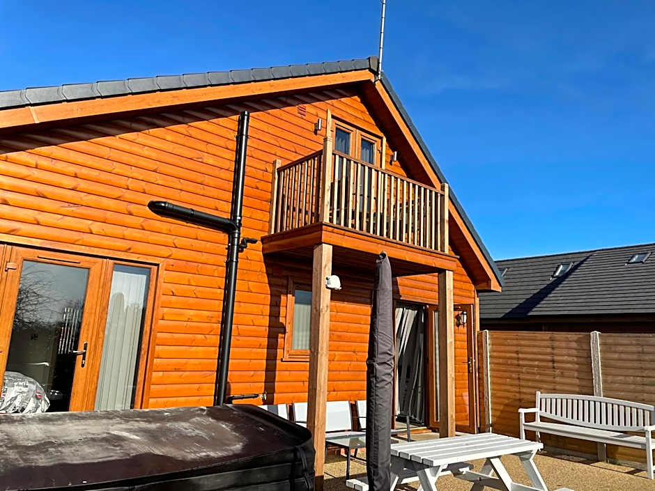 31 Cherry East Riding of Yorkshire Hot Tub & Fishing