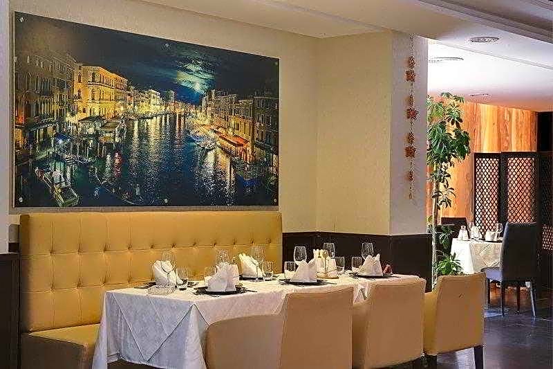 Liberte Hotel