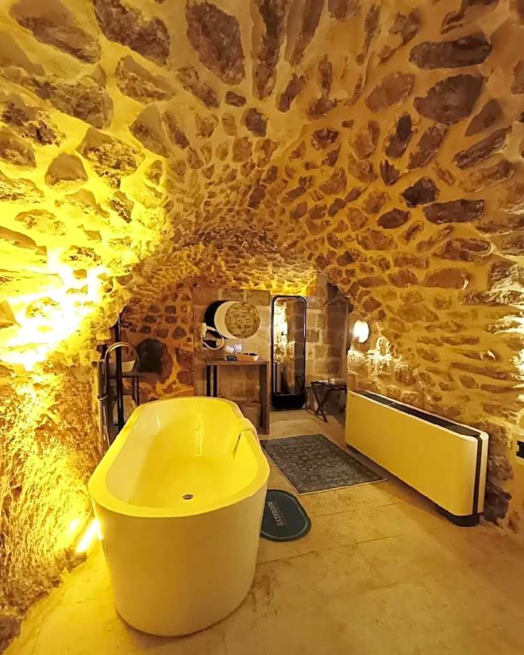 TUĞMANER  Small House AJAR