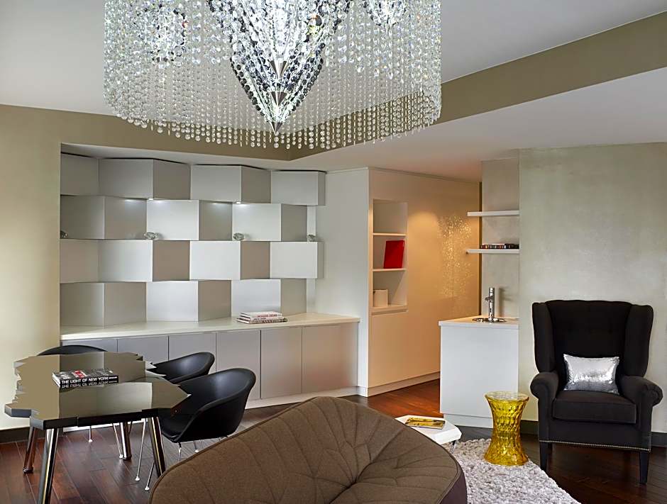 The Washington by LuxUrban