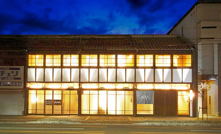 Mibu-Juku Muslim Friendly Easy access to Kyoto STA