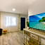 Palm Cove Motel