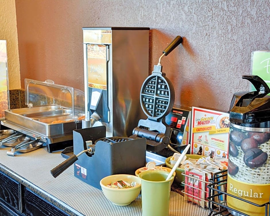 Quality Inn & Suites Hot Springs-Lake Hamilton