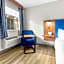 La Quinta Inn & Suites by Wyndham Huntsville Research Park