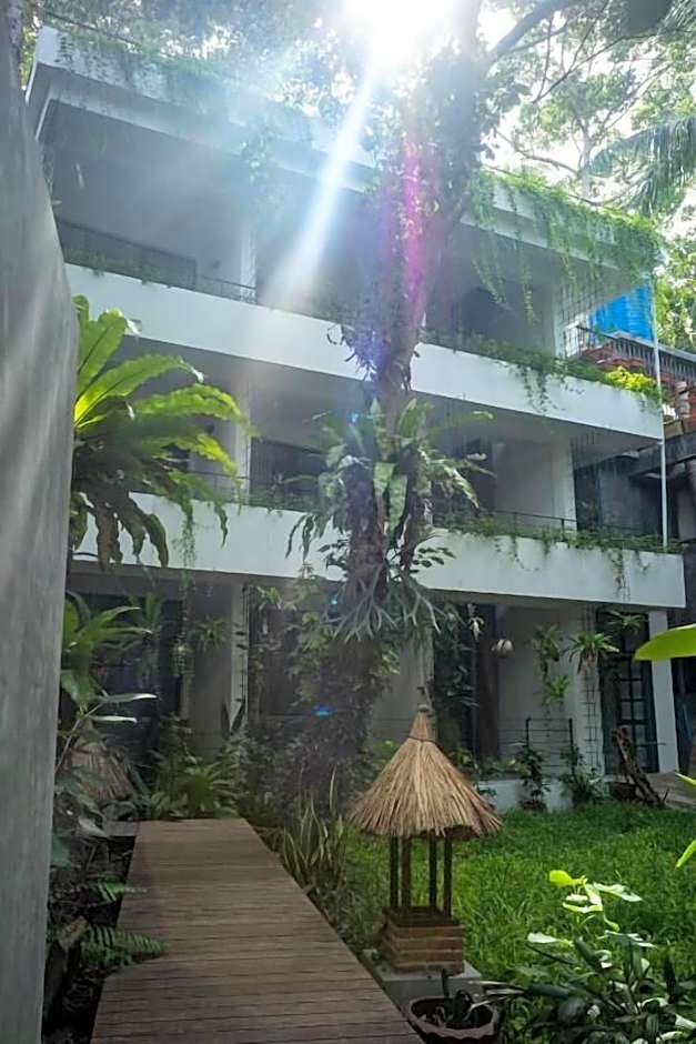 Big Tree Boutique Hotel