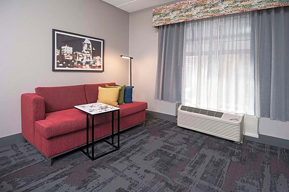 Hampton Inn By Hilton & Suites - Raleigh Downtown