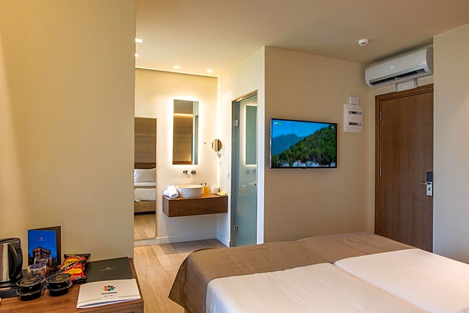 Metropole Urban Hotel