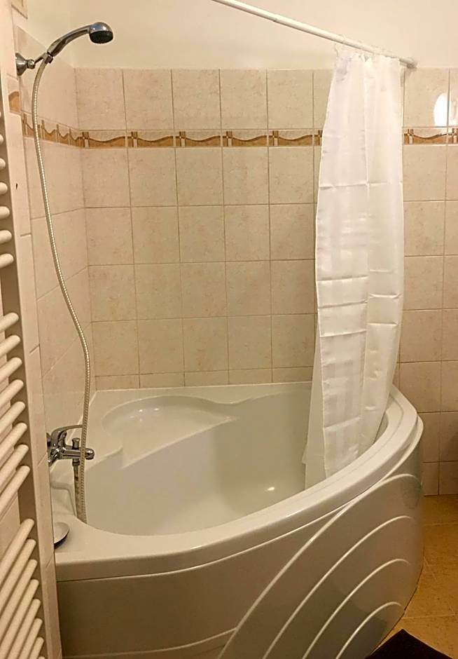 Angel City Aparthotel