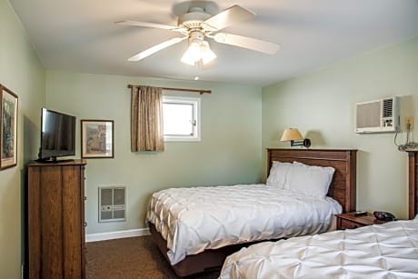 Queen Room with Two Queen Beds