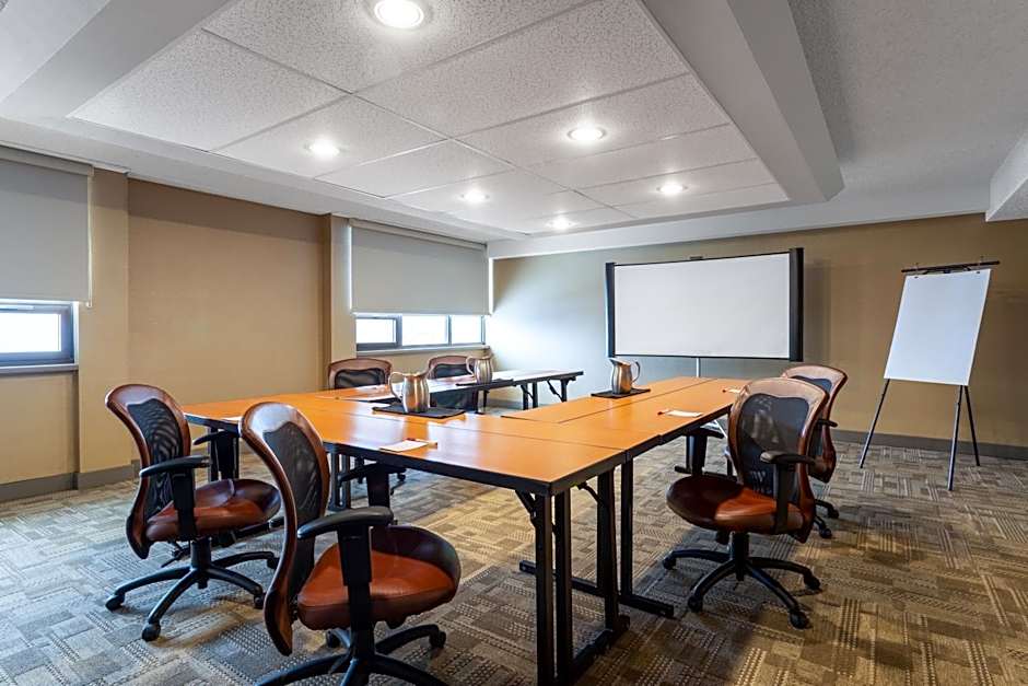 Ramada by Wyndham Northern Grand Hotel & Conference Centre