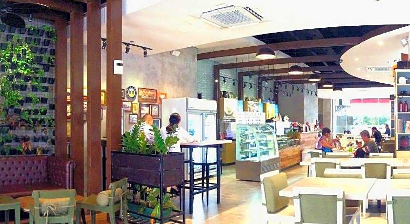 The Plaza Hotel - Balanga