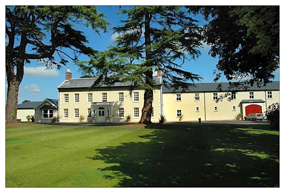 Roganstown Hotel & Country Club