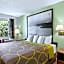 Super 8 by Wyndham Branson / Shepherd of the Hills Exwy