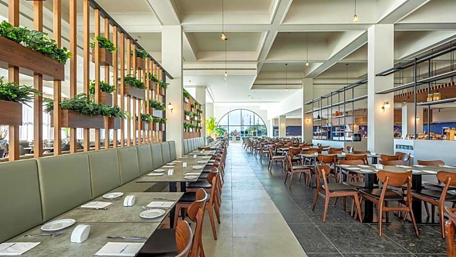 Louis Phaethon Beach