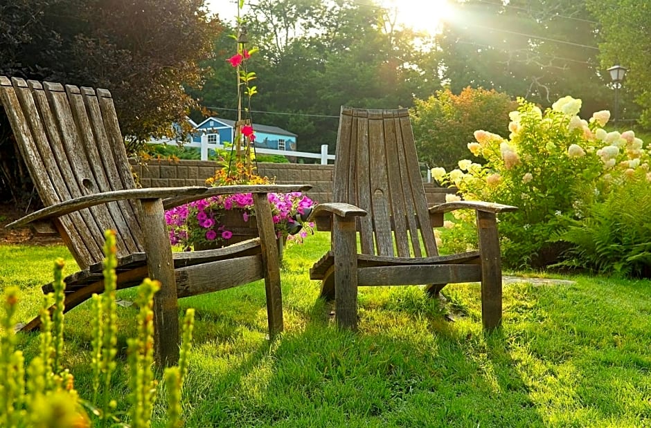 Azalea Garden Inn