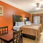 Quality Inn & Suites at The Outlets Mercedes/Weslaco