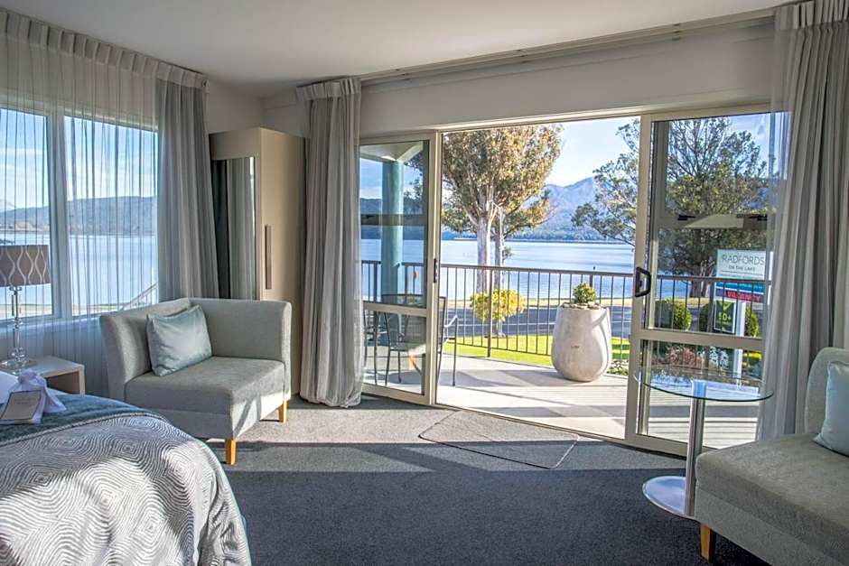 Radfords on the Lake