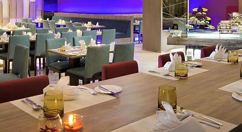 Novotel Makassar Grand Shayla Hotel