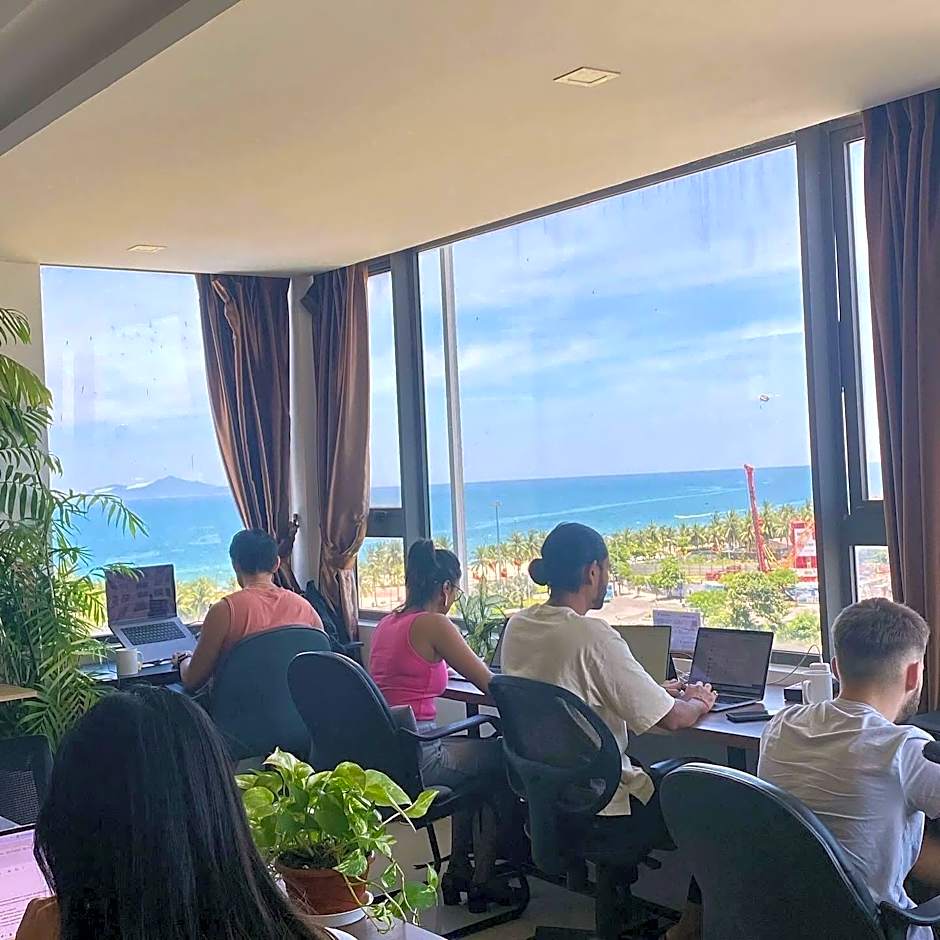 Waikiki Beach Hotel Da Nang