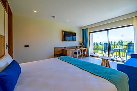 Impressive Superior Double Room Side Sea View (3 adults + 1 child)