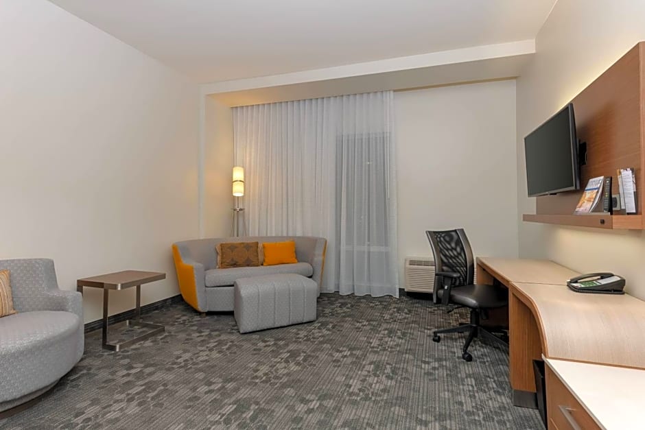 Courtyard by Marriott Savannah Airport