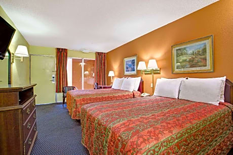 2 Double Beds Non-Smoking