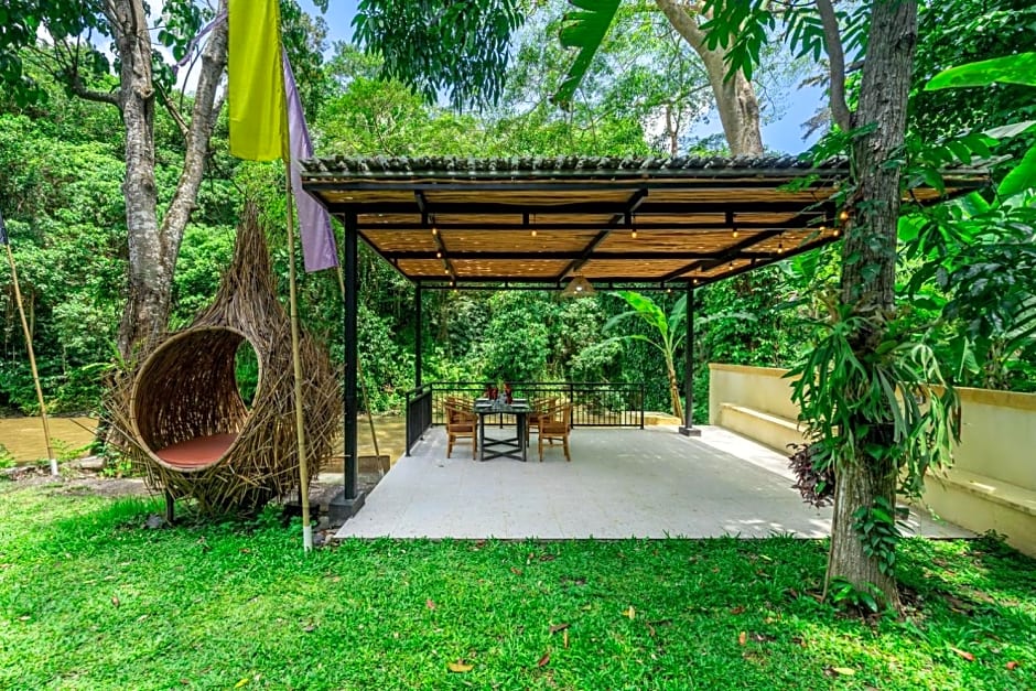 Riverside Retreat