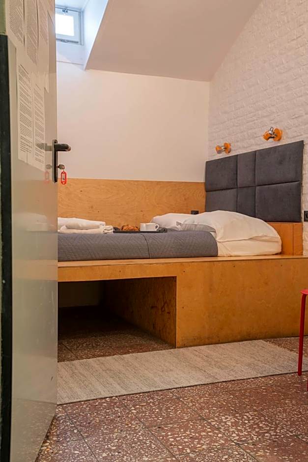 New World St Hostel