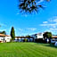 Mas de la Grenouillere Hotel et Centre equestre en pleine nature