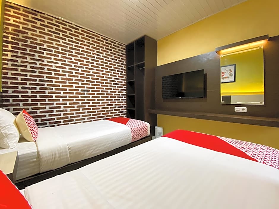 OYO 2232 Kelapa Gading Guesthouse