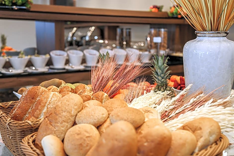 Avwan Hotel Cigli