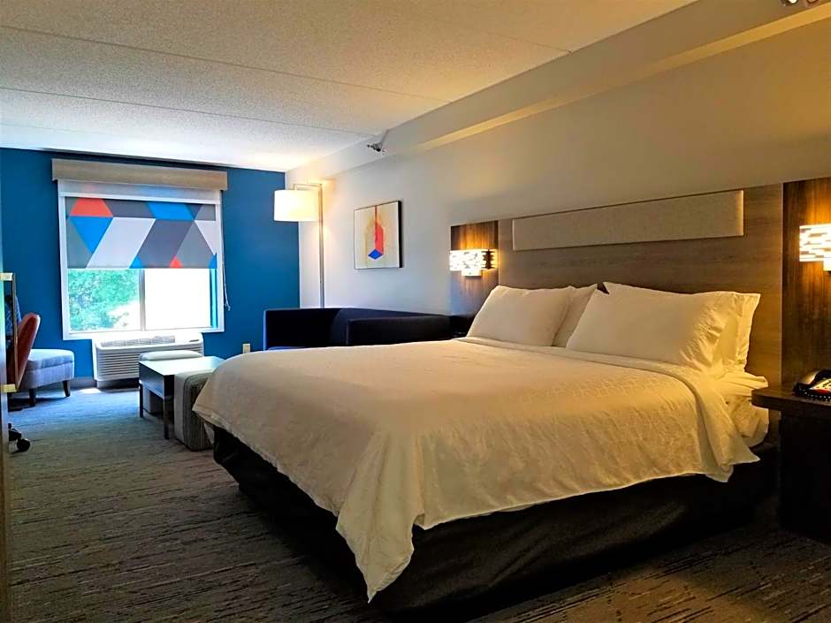 Holiday Inn Express Apex - Raleigh By IHG