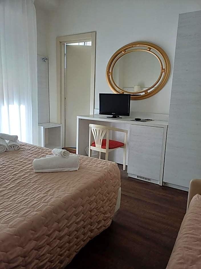 Hotel Imperial Beach - Dada Hotels