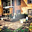 The Reside Fully Furnished Condos - Medical Stays Welcome