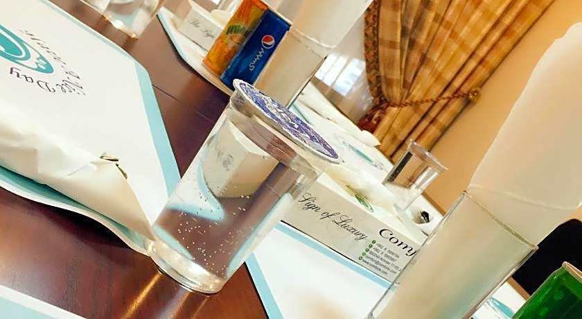 Comfort Hotel Suites